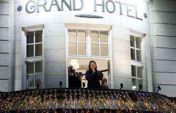 María Corina Machado hizo su primera aparición en público desde el 9 de enero, llegando a Oslo, Noruega, en horas de la noche. Foto: Odd Andersen/ AFP