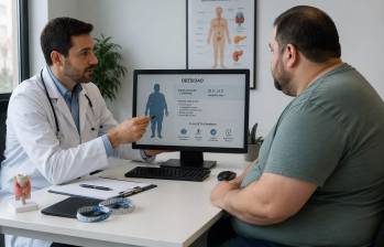 Especialistas insisten en que el diagnóstico oportuno de la diabetes y otras enfermedades metabólicas puede prevenir complicaciones graves y mejorar la calidad de vida de los pacientes. FOTO: Creada con IA. 