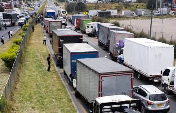 Por promesas incumplidas, camioneros están listos para ir a paro, ¿cuándo comienza?