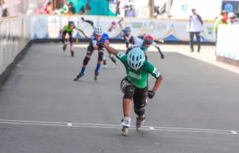Luciana Cifuentes, del equipo Orgullo Paisa, ganó la prueba por puntos en el Panamericano en Guarne. FOTO cortesía fedepatÍn