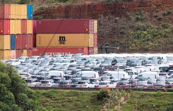 Los vehículos eléctricos fueron el segmento de mayor crecimiento en abril, con un aumento del 304% en Colombia. FOTO EL COLOMBIANO.