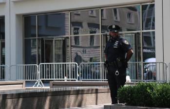 Dos adolescentes y un hombre adulto fueron heridos en un tiroteo en Nueva York este sábado 9 de agosto. FOTO: Xinhua