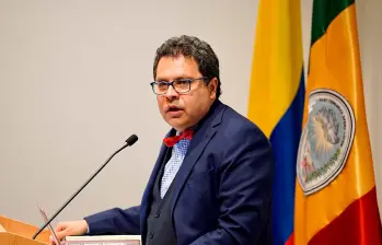 Ramírez es Doctor en Derecho y especialista en Ciencia Política del Centro de Estudios Políticos y Constitucionales de Madrid. Es profesor titular de la Universidad Externado. FOTO Tomada de X @iureamicorum