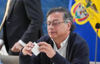 Difícilmente, según análisis y encuestas, el presidente Gustavo Petro podrá hacer elegir a un sucesor o sucesora de su línea política. Pero será clave en una eventual segunda vuelta. Foto: Juan Diego Cano. Presidencia