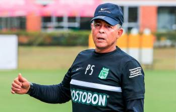 Pedro Sarmiento durante su época como técnico interino de Nacional en 2022. FOTO JAIME PÉREZ