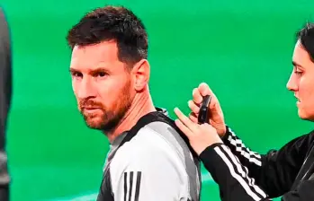 En el fútbol ya son comunes los chalecos que miden las funciones corporales. FOTO GETTY 