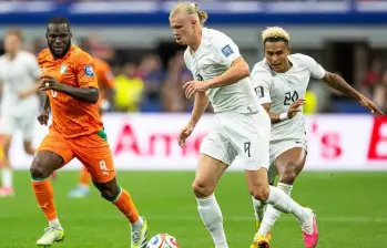 Noruega venció 2-1 a Costa de Marfil para clasificar por primera vez en su historia a los octavos de final, donde se medirán ante Brasil. FOTO: Selección de Noruega @nff_landslag