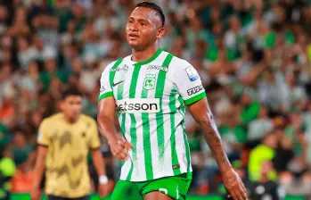 Periodista que atacó a Alfredo Morelos en la zona mixta, fue desvinculado de su trabajo. Foto: Camilo Suárez. 