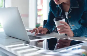 Saber equilibrar el tiempo libre y laboral en casa ayuda a mejorar la productividad y lo libera de cargas de estrés. FOTO: SHUTTERSTOCK