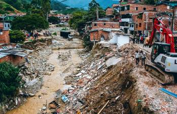Así se veía la quebrada Altavista durante una de las emergencias ocurridas este año. FOTO MANUEL SALDARRIAGA