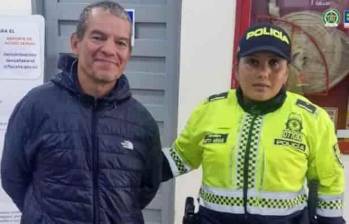 Luis Eduardo Arévalo sonriendo cínicamente en la foto de su captura por acoso a mujeres en TransMilenio.FOTO: Fiscalía