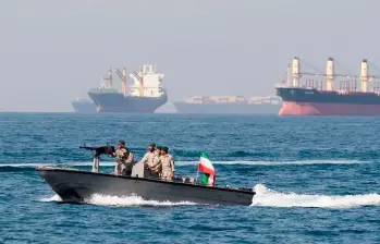 Crisis marítima en Ormuz, Washington bloquea 108 buques mercantes. Foto: Getty