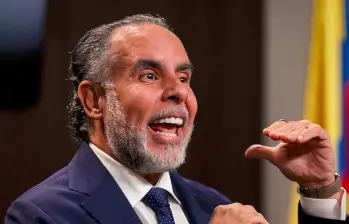 Armando Benedetti, ministro de Interior, dice que salario mínimo podría subir a 1,8 millones de pesos. FOTO COLPRENSA