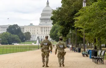 La administración de Donald Trump es fuertemente criticada por los demócratas por el despliegue de elementos de la Guardia Nacional en la capital estadounidense. FOTO: Xinhua