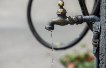 El suministro de agua potable en tres sectores de Belén y Altavista ya se está viendo afectado por cuenta del fenómeno de El Niño. FOTO: CAMILO SUÁREZ
