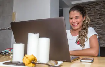 Solo en Medellín, son más de 700 vacantes en remoto e híbrido. FOTO: SHUTTERSTOCK