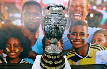 El trofeo de la Copa América. FOTO JUAN ANTONIO SÁNCHEZ