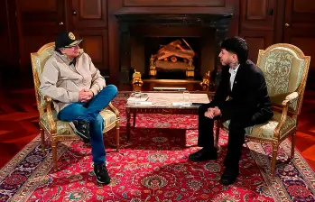 El presidente Gustavo Petro con el influencer Westcol, quien ha tenido varias polémicas por comentarios machistas. FOTO Presidencia