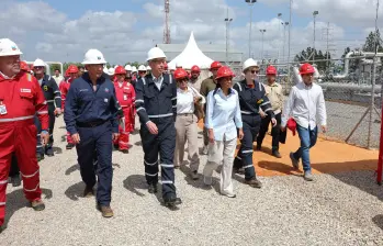 La presidenta encargada de Venezuela, Delcy Rodríguez, junto al secretario de Energía de Estados Unidos, Christopher Wright, visitaron la empresa mixta Petro Independencia, ubicada en la Faja Petrolífera del Orinoco. FOTO: @maperezpirela.