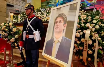 El precandidato presidencial Miguel Uribe, del partido de oposición Centro Democrático, fue abaleado el pasado 7 de junio. Resistió en el hospital hasta el 11 de agosto, cuando se confirmó su deceso. FOTO Colprensa