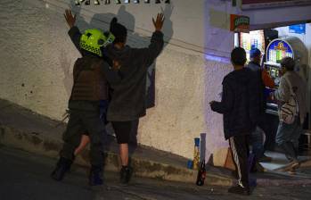 FOTO DE REFERENCIA DE UN PROCEDIMIENTO POLICIAL EN ANTIOQUIA. Foto: Manuel Saldarriaga Quintero.