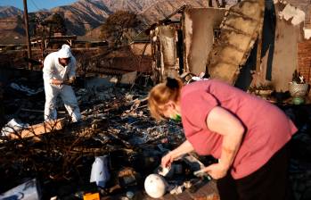 Catástrofes naturales, como la ocurrida recientemente en el estado de California, en los Estados Unidos, por cuenta de incendios, serán agentes de crisis económica en el mundo. FOTO Getty