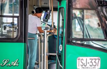 Con base en cómo se vaya moviendo la canasta del transporte público en la ciudad, se podría presentar un nuevo incremento en la tarifa en el transcurso del año. FOTO: JAIME PÉREZ