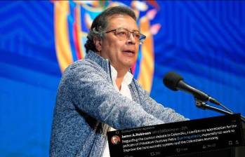 El presidente Petro ha compartido mensajes falsos en sus redes sociales y constantemente escribe con mala ortografía. FOTO: Presidencia y X. 