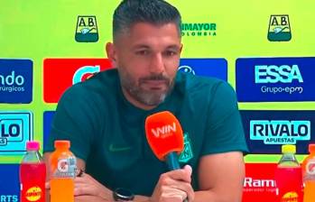 El técnico Javier Gandolfi en la rueda de prensa tras ser campeón de la Superliga con Atlético Nacional. FOTO DIMAYOR