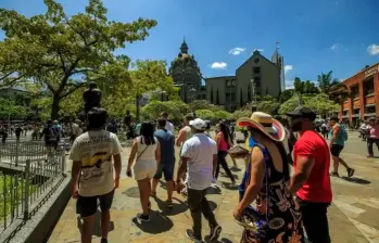 Medellín fue la segunda ciudad del país con mayor gasto de visitantes extranjeros con tarjeta durante el primer semestre de 2026, con US$187 millones. FOTO: EL COLOMBIANO