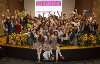 En 2024 más de 100 jóvenes y 13 talleristas participaron en el programa Prensa Escuela de El Colombiano. FOTO Manuel Saldarriaga