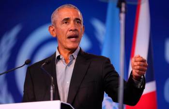 El expresidente estadounidense, Barack Obama, se presentó en la COP26 en Glasgow y aseveró que la acción climática “es una maratón, no un sprint”. FOTO EFE