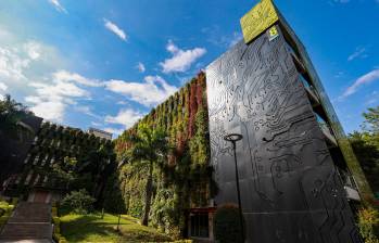 El Pascual bravo ha contribuido al desarrollo empresarial de Medellín. FOTO: Manuel Saldarriaga