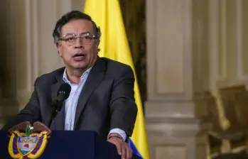 A tan solo horas que el Banco de la República revise las tasas de interés, el presidente Gustavo Petro cuestionó sus últimas decisiones. FOTO: Colprensa 