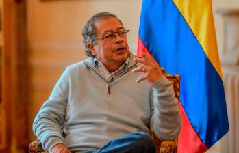 Gustavo Petro propone inversiones forzosas para reactivar algunos sectores de la economía. FOTO PRESIDENCIA. 