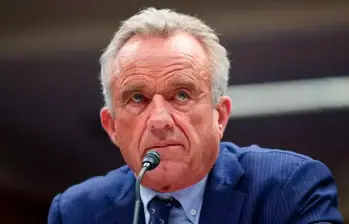 El nombramiento de Robert F. Kennedy Jr como secretario de Salud fue criticado por sus posturas contra las vacunas. FOTO AFP