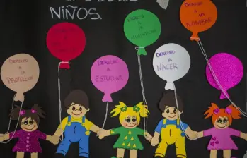 El Instituto Colombiano de Bienestar Familiar (ICBF) y funcionarios de la Alcaldía de Soacha realizaron una inspección en el jardín infantil donde se habría abusado de una menor. Foto: Julio César Herrera Echeverri