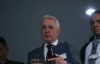 Expresidente Álvaro Uribe en juicio por soborno a testigos. Foto: Colprensa