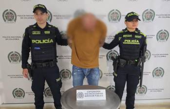El señalado ya quedo a disposición de la autoridad competente para avanzar con el proceso judicial. FOTO Policía Metropolitana. 