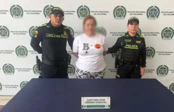 La mujer fue detenida en vía pública del barrio París. FOTO Alcaldía de Bello.