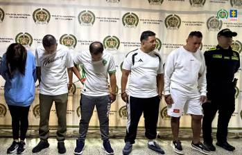 Las cinco personas fueron capturadas por la Policía Nacional en procedimientos realizados en Medellín y Pereira, y fueron dejadas a disposición de las autoridades judiciales. FOTO Fiscalía. 