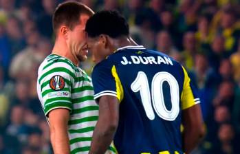 Jhon Durán fue expulsado con el Fenerbahçe en partido de la Europa League, tras un fuerte cabezazo. Foto: Captura tomada de @@SC_ESPN. 