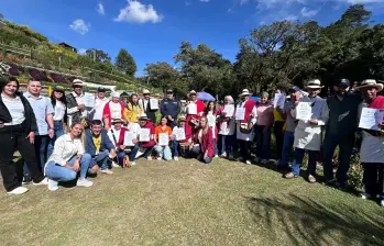 Según la Administración Distrital, esta estrategia hace parte de los preparativos para la Feria de las Flores. FOTO Alcaldía de Medellín. 