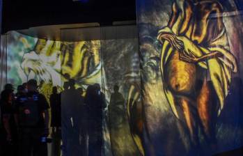 La obra de Débora Arango presentada de manera inmersiva, como se ha hecho con otros grandes artistas de la historia como Van Gogh, en el Museo de Arte Moderno de Medellín. FOTO Julio César Herrera
