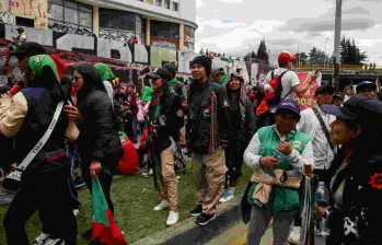 Cientos de indígenas se alojaron en el campus de la Universidad Nacional durante las marchas del Día del Trabajo. Foto: Colprensa