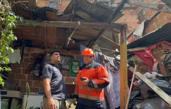 Así quedó lo que antes era una vivienda en el barrio El Pinal de la comuna 8 de Medellín. FOTO Cortesía Dagrd. 