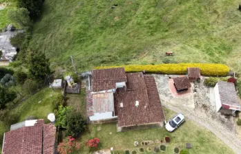 Uno de los inmuebles, ubicado en Guarne, se destinará para la creación de un refugio para animales en condición de abandono. FOTO SAE.