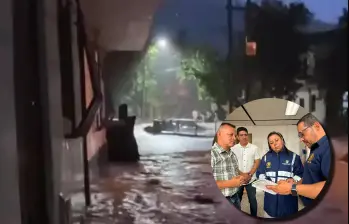 En la imagen principal, las inundaciones registradas en Caracolí. En la miniatura, los organismos de socorro reunidos tras las emergencias reportadas. FOTOS REDES SOCIALES Y DAGRAN.