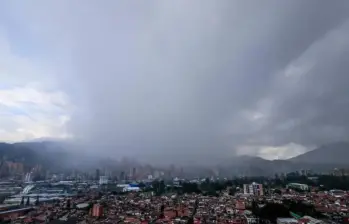 Hoy, desde el Dagrd, se anunció el inicio de una nueva temporada de lluvias en Medellín y el Valle de Aburrá. FOTO Jaime Pérez Munévar.
