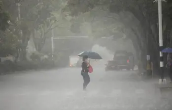 Las lluvias se sintieron en el norte del Valle de Aburrá, Medellín, Envigado e Itagüí. FOTO: Camilo Suárez Echeverry. Archivo El Colombiano